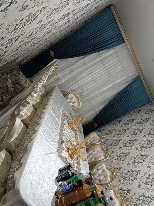 Stol-stul 12talik MDF sotilad. Holati zo'r yangı. Hech qancha ishlatil