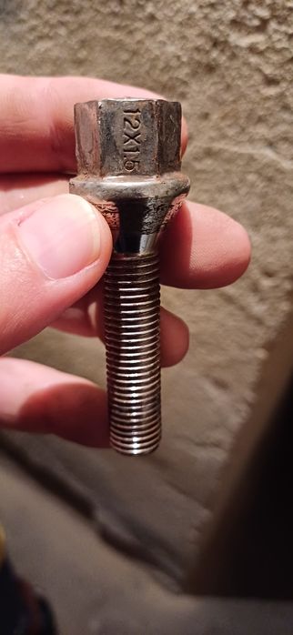 Джанти с гуми и фланци