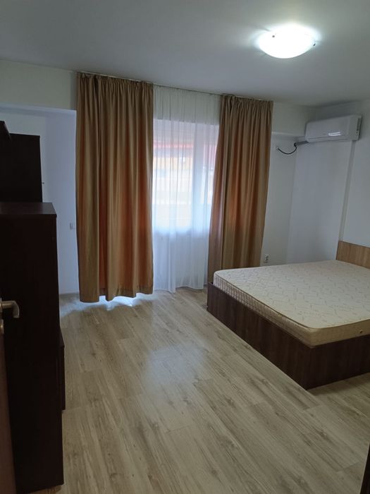 Inchiriez garsoniera