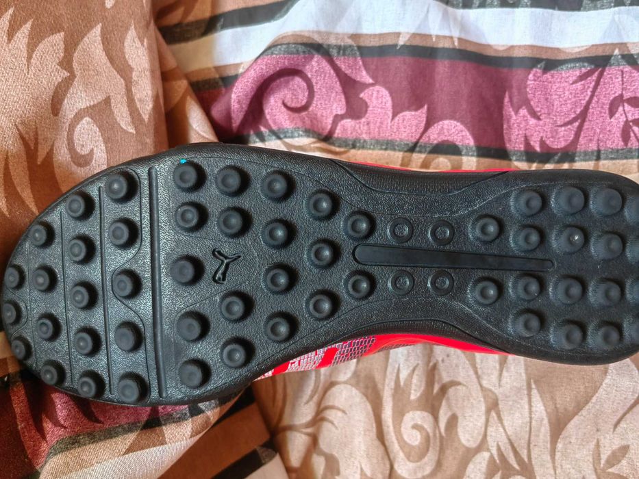 Оригинални маратонки