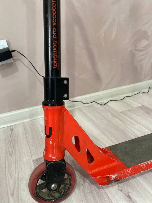 Продам самокат трюковой