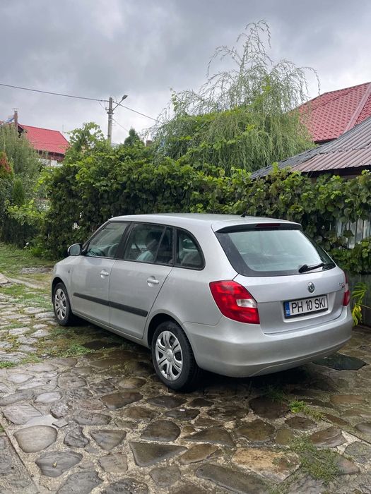Vând Skoda Fabia