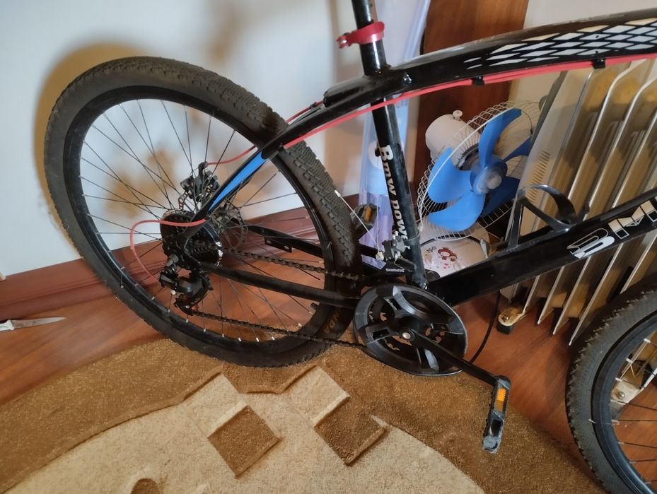 Спортивный современный велосипед