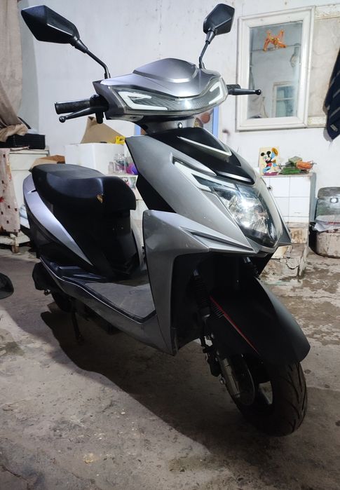 Продам скутер Аngel abm. Полностью на ходу.