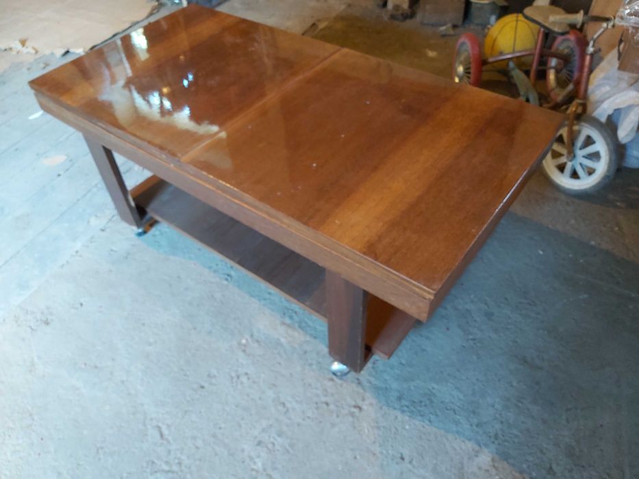 Маса разтегателна