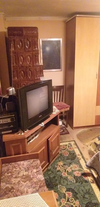 Inchiriez pt o persoana o camera intr o casuta batraneasca