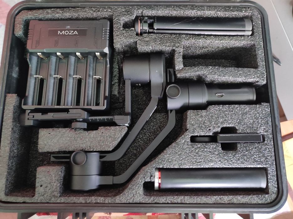 Stabilizator MOZA AirCross 1 Functional Cutie Pachet Complet StareBuna