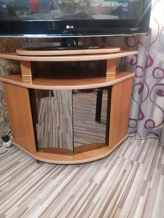 Тумба под телевизор, угловая