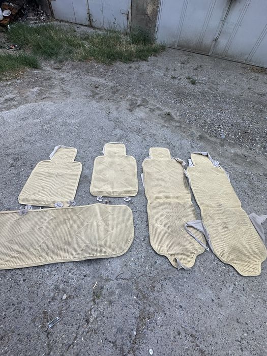 Продам чехлы универсальные