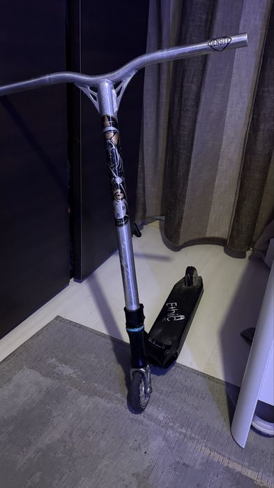 Custom тротинетка за трикове