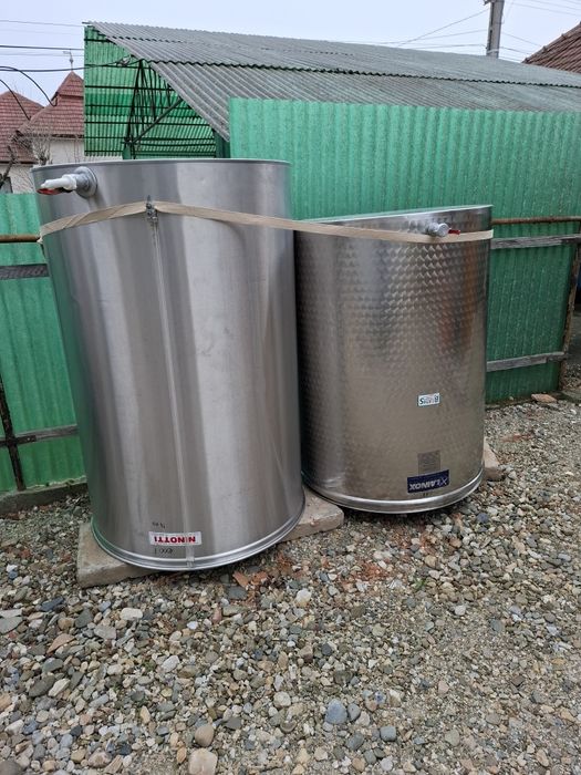 Butoi inox 500 l pentru vin