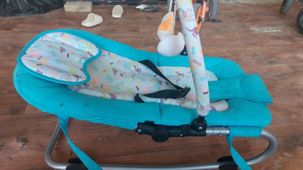 Балалар заттары сатылады