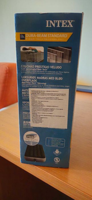 Надуваем матрак Intex - единичен