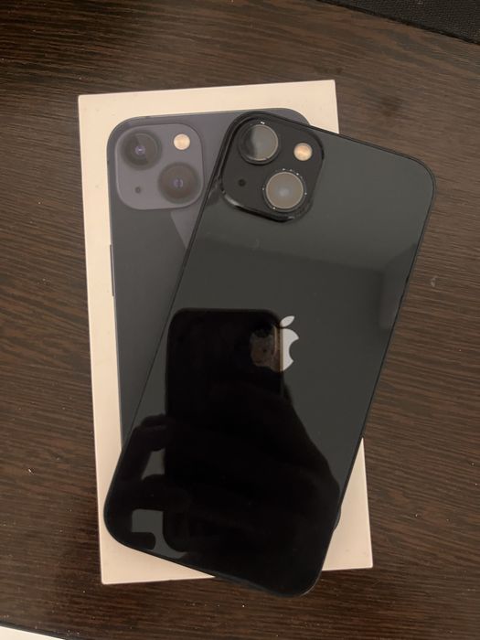 Продам IPhone 13 blue