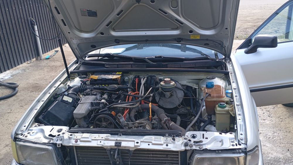 Продам срочно ауди Б4 1992