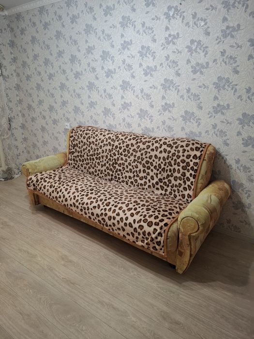 Отдам диван самовывоз