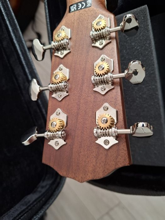 Vand Fender 220 PO full solid