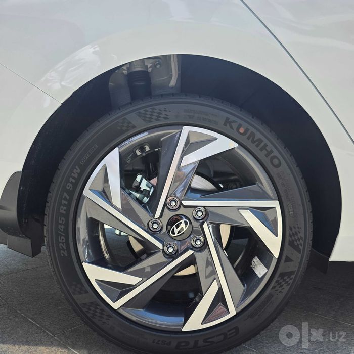 Hyundai Elantra 1.6 MPI 6AT | 0% ustama bilan bo‘lib to‘lash