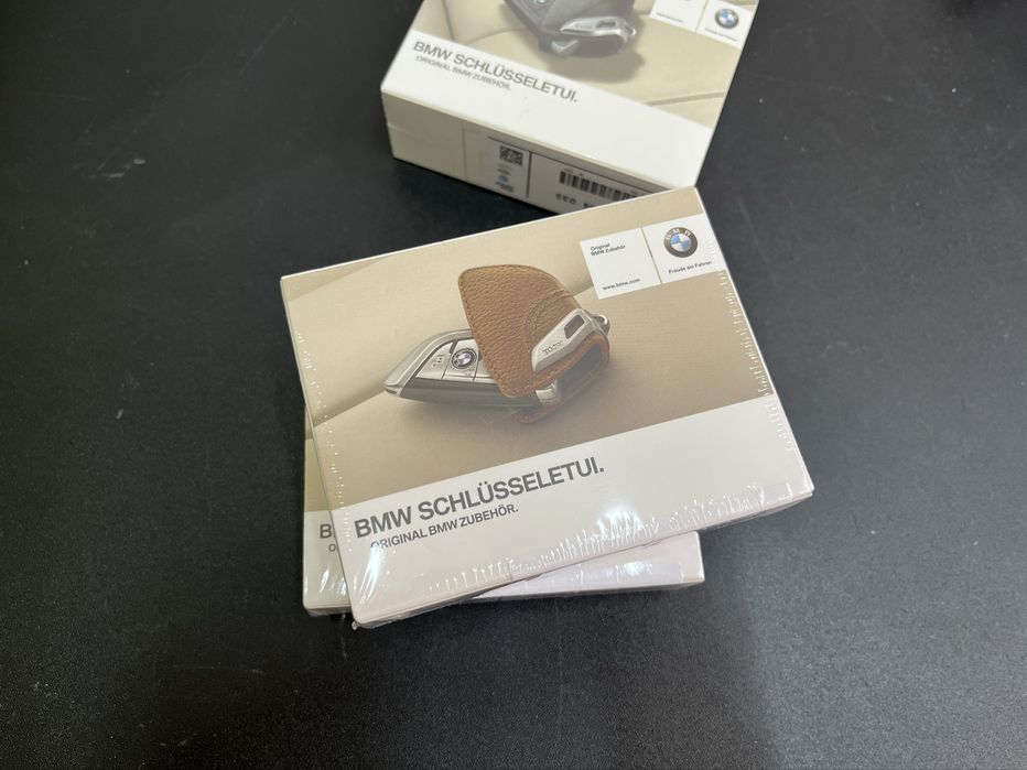 Husa Piele Originala BMW compatibile cu Modelele F15 F16 G20 G30 G11