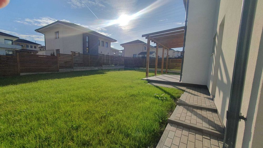 Casa individuala, cu curte mare, fara comision