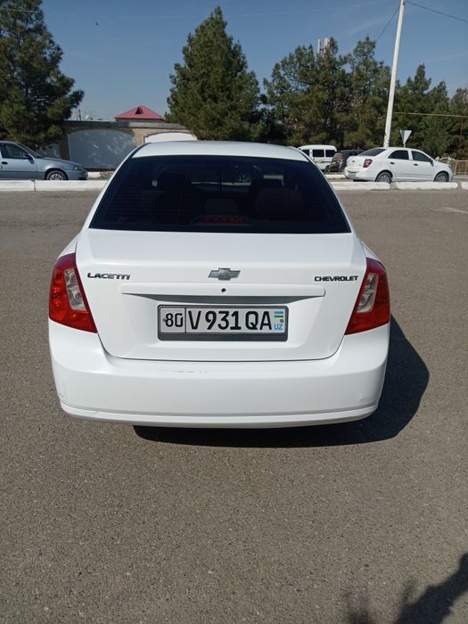 1.8 Lasseti sotiladi