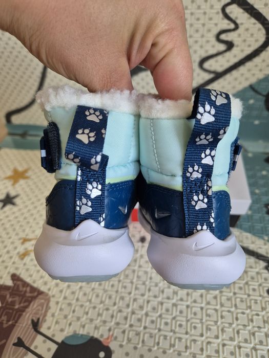 Чисто нови апрески Nike
Чисто нови апрески Nike и пантофки  lc