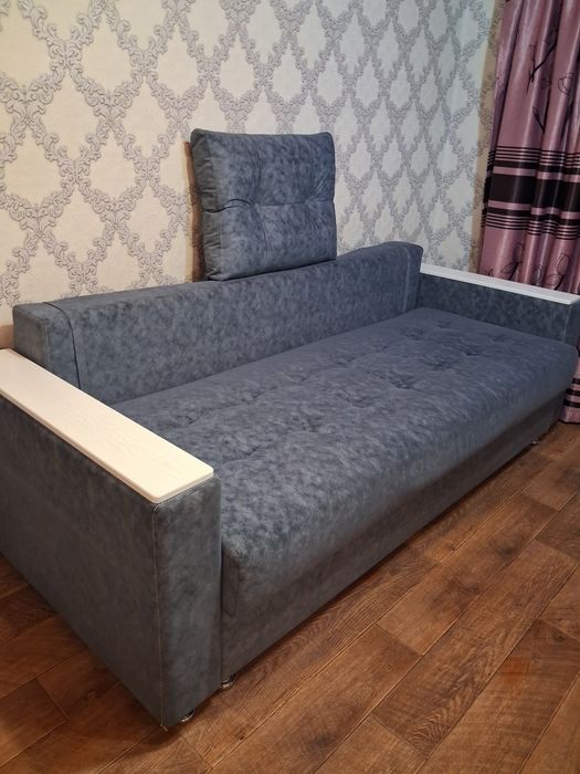 Продам Диван б/у