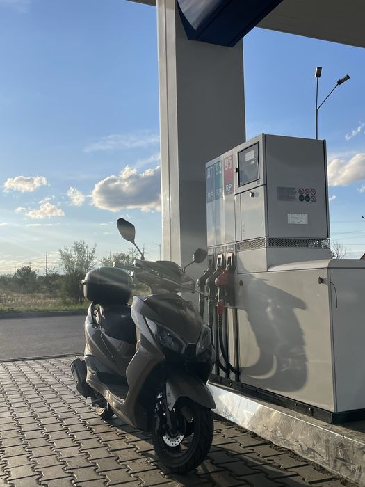 Продам мопед м10