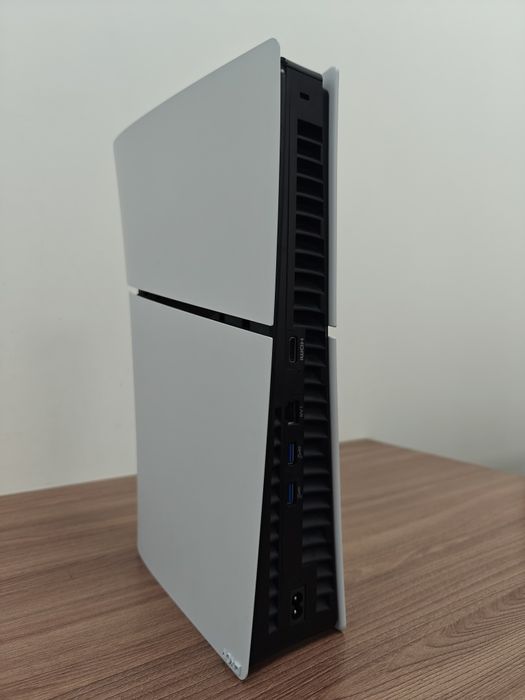 Playstation 5 Slim в идеальном состоянии