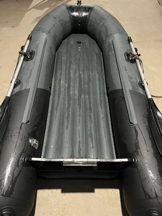 Продаётся лодка Ревера 2,90