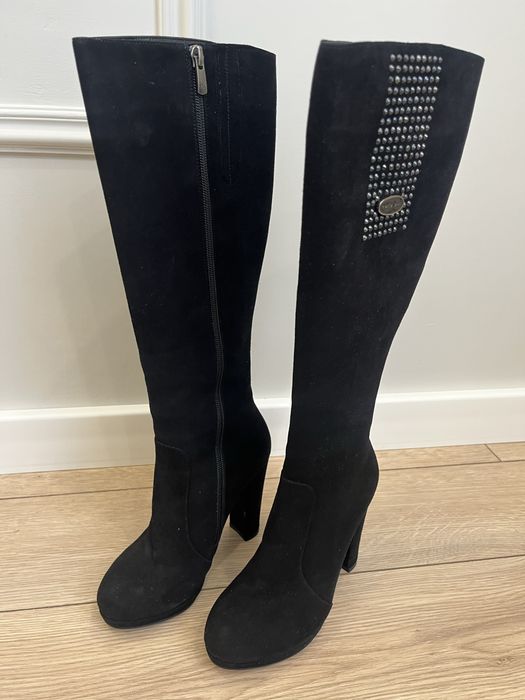 Новые женские сапожки