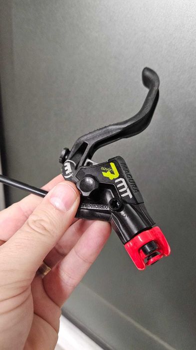 Set frâne Magura MT7 Pro față + spate, funcționează perfect