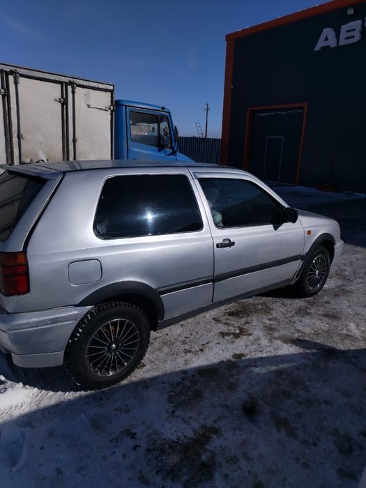 Продается машина гольф купе