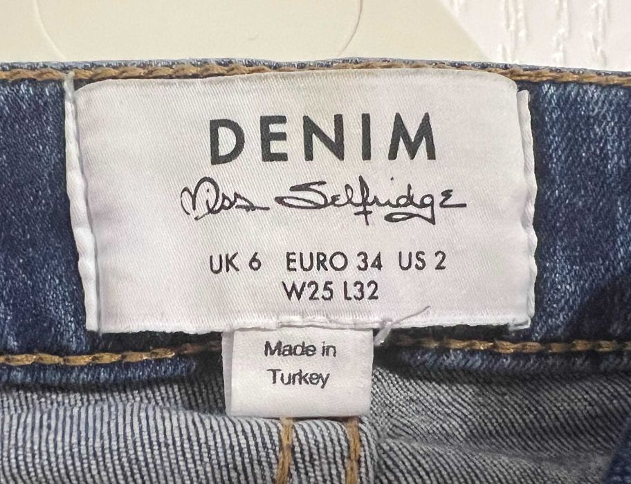 Дамски дънки тъмно сини кръстосани връзки на подбедриците EU34 W25 L32