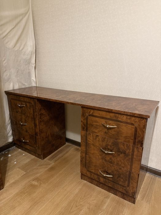 Спальный гарнитур в комплекте