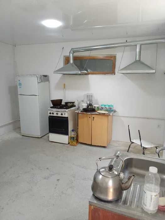 Ippadrom bozor yonidan Ijaraga uy beriladi Narxi telefonda kelishiladi