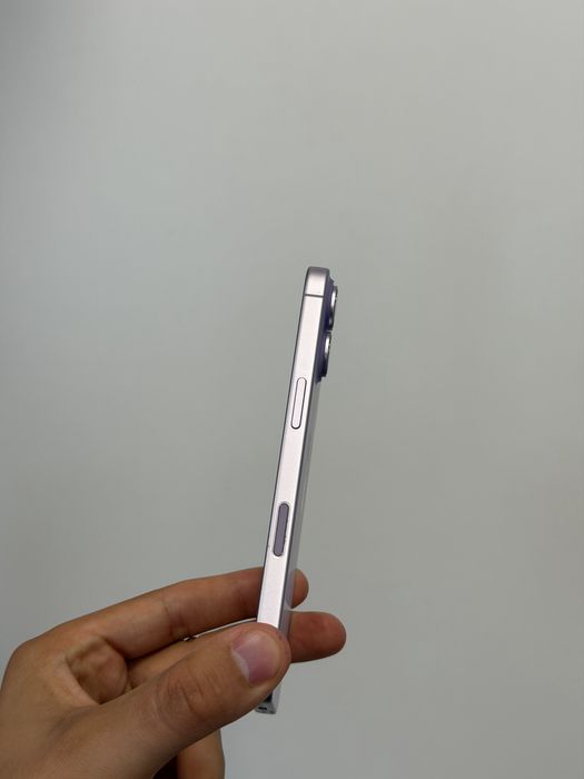 Перфектен iPhone 17 - 38 цикъла + застраховка