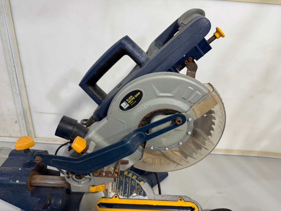 Циркуляр пендула  - Pro 1200W / 210mm