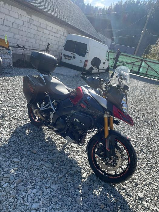 Vând motocicleta Suzuki 1000