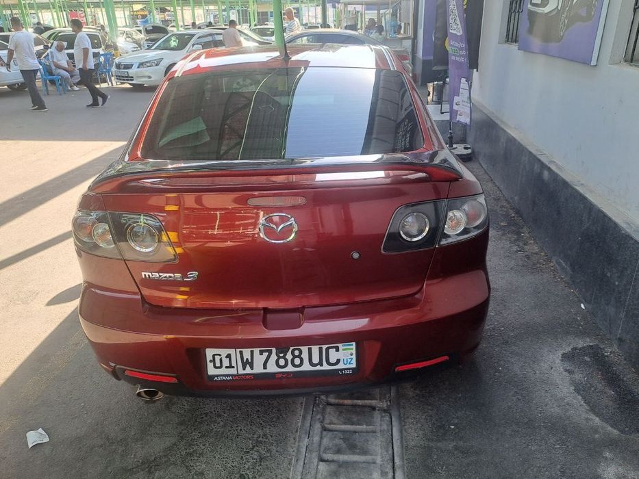 Продам машину мазда 3