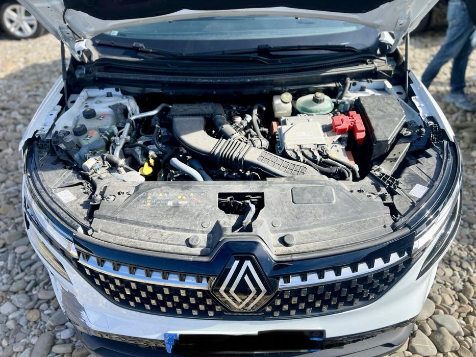 Renault Austral hibrid e tech avariat, AVARIATE
