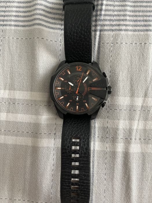 Ceasuri diferite modele