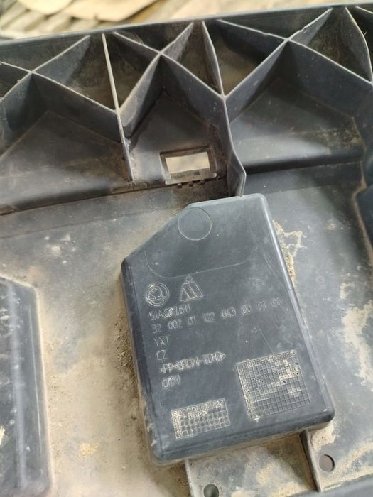 Spoiler bara fata 5ja807611 Skoda Rapid 3 (2012 - 2017)