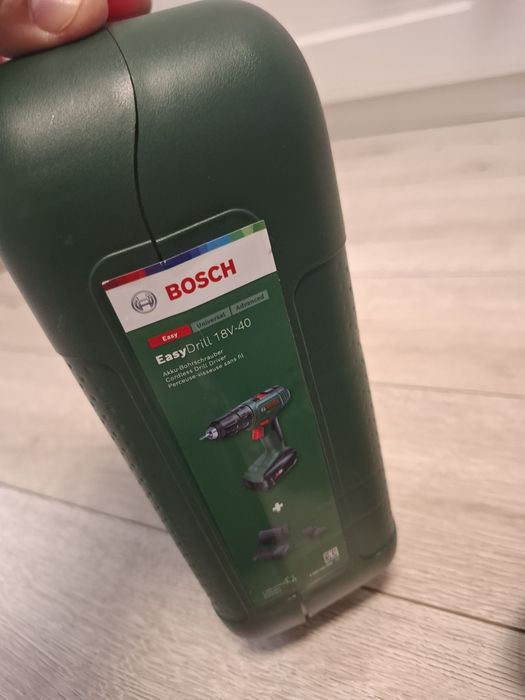 Masina de găurit si insurubat bosch,produs nou