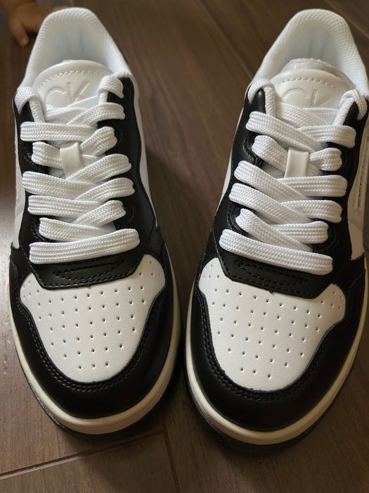 Продам кроссовки Calvin Klein