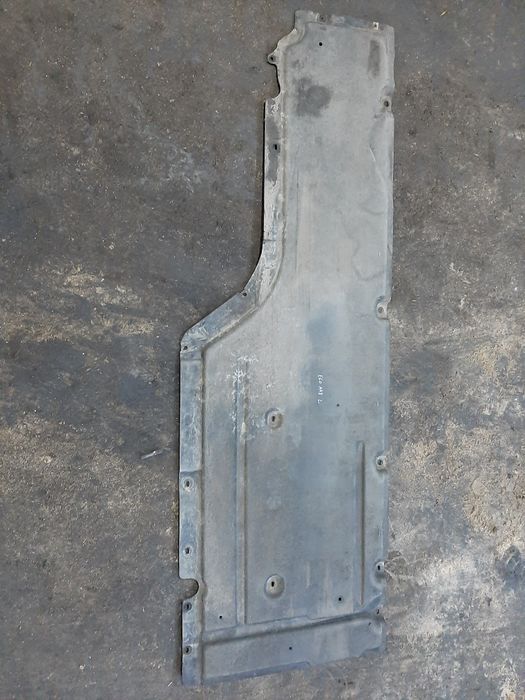 Scut stanga bmw e60,e61