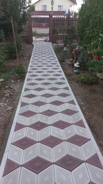 Pavaj și piatra decorativa