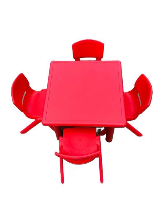 Set masa+scaune colorate pentru copii.