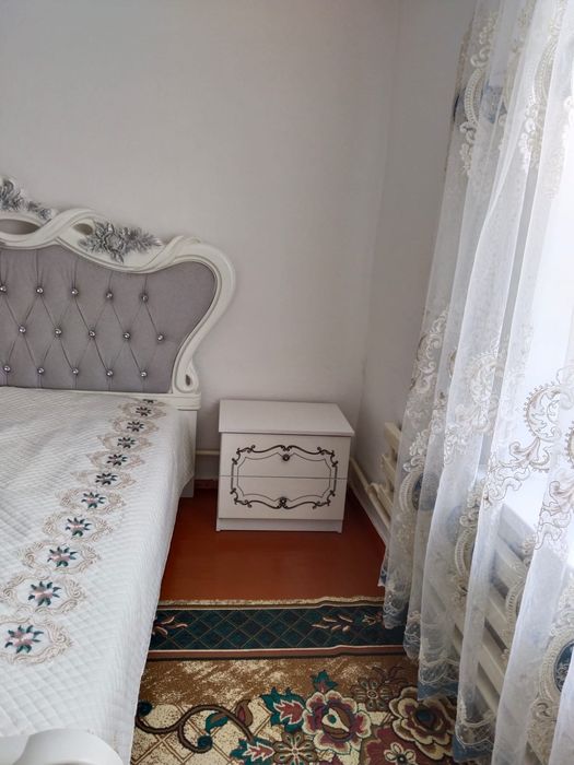Продам спальный гарнитур