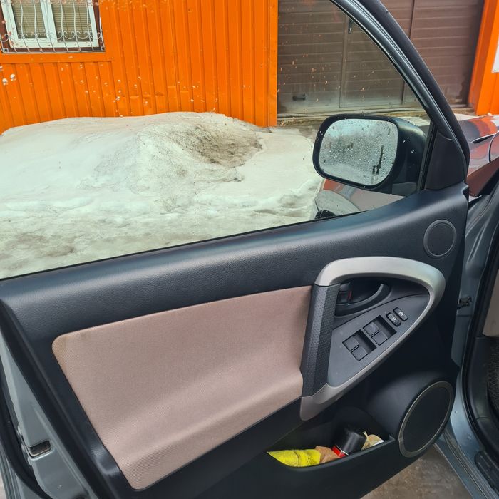 Продам  Тойота Раф-4